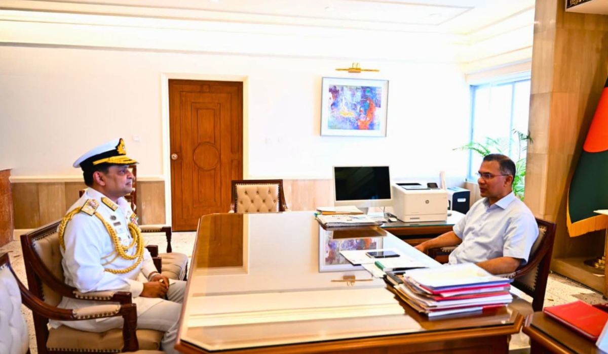 প্রধানমন্ত্রীর সঙ্গে নবনিযুক্ত নৌবাহিনী প্রধানের সৌজন্য সাক্ষাৎ